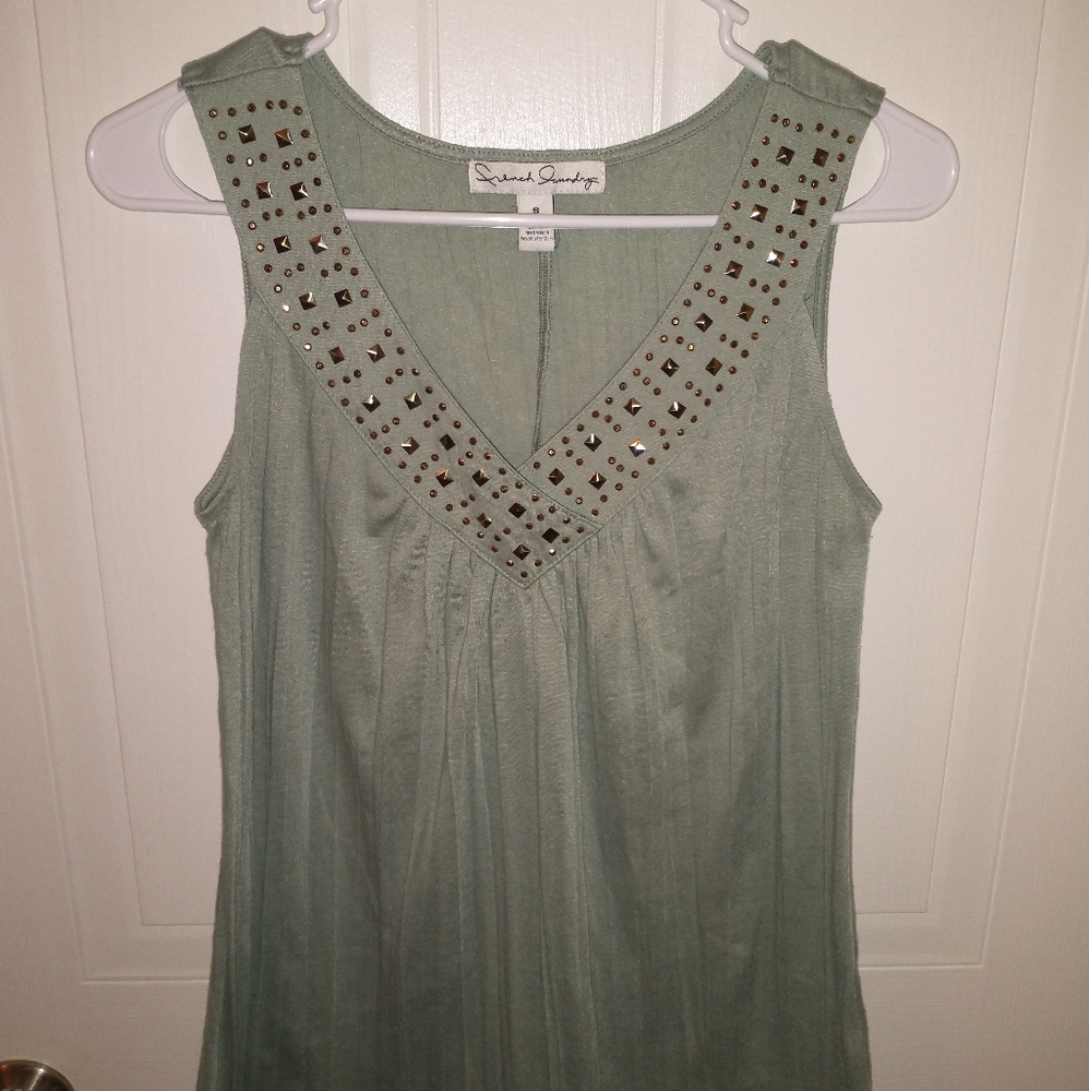 French Laundry tank Size Small